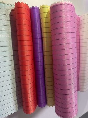 Tissu uniforme antistatique anti-poussière de grille de 5mm de polyester de Ripstop ESD de tissu antistatique pour des vêtements de travail