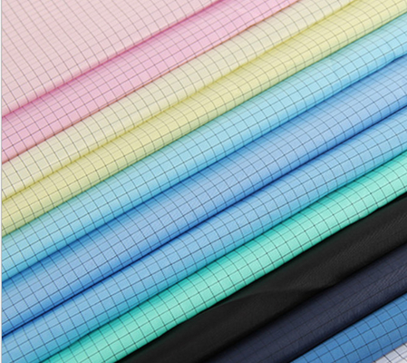 Anti tissus statiques d'ESD de polyester de grille des textiles 5MM de Cleanroom conducteur