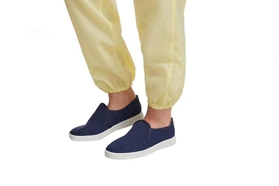 Vêtements de travail sans poussière d'ESD de pièce propre d'anti polyester statique à capuchon de vêtements